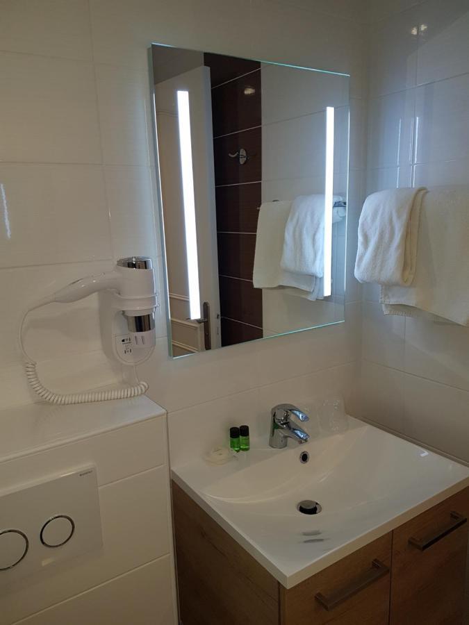 Hotel Du Cheval Rouge Versailles Ngoại thất bức ảnh