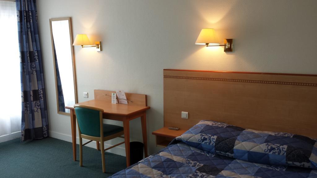 Hotel Du Cheval Rouge Versailles Phòng bức ảnh